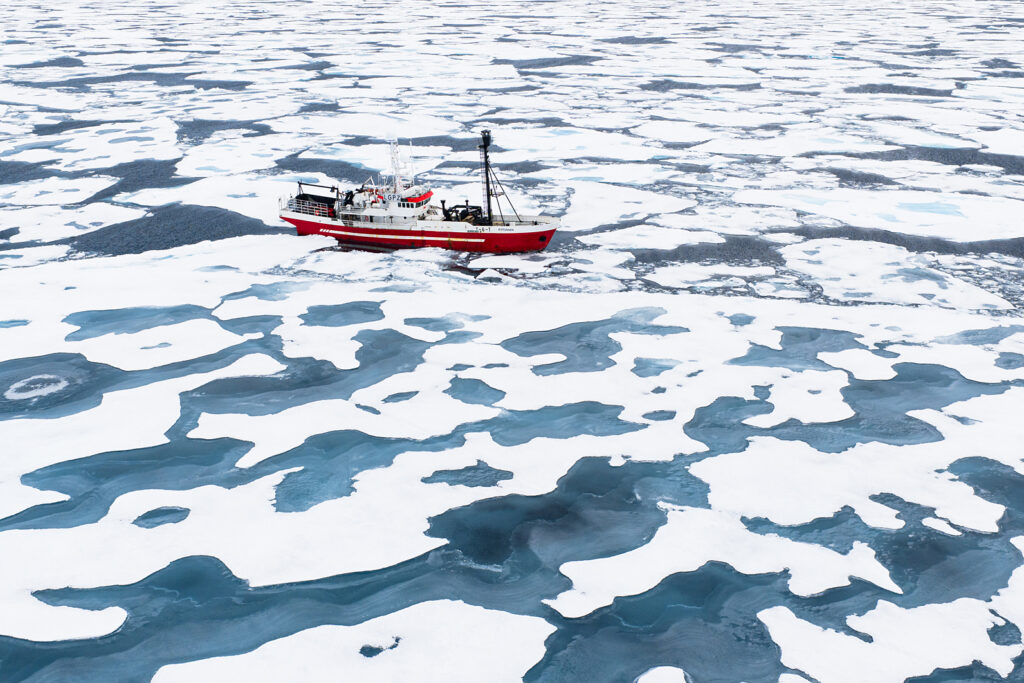drift ice cruises
